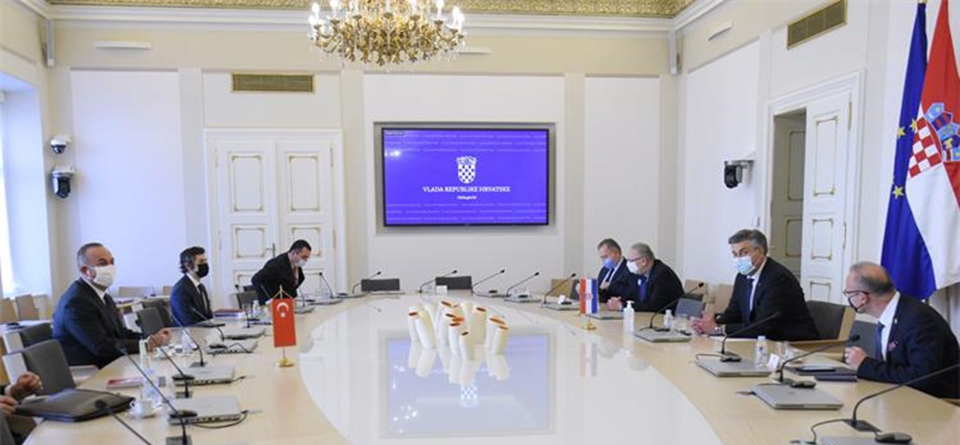 Plenković s Çavuşoğluom o bilateralnoj suradnji i turskoj pomoći Hrvatskoj nakon potresa